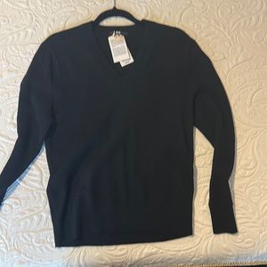 Uniqlo 100% cashmere sweater